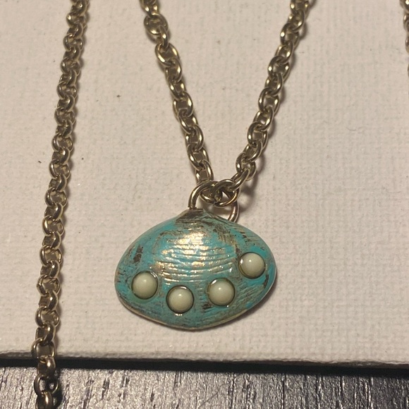 ๐๐ Vintage yet new one of a kind gold tone multilayered multi design necklace - Picture 6 of 12